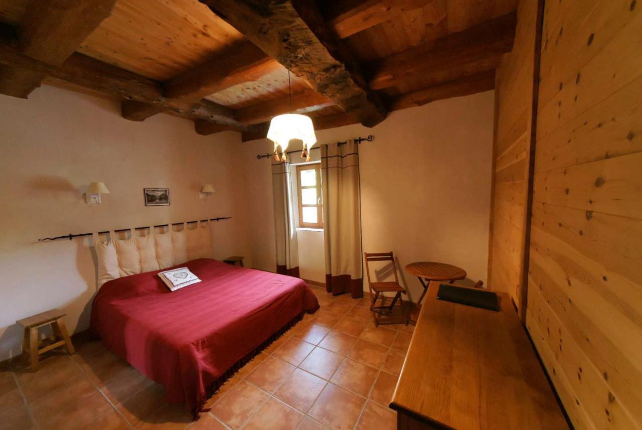 Clot Saint Joseph - Gites & Chambres D'Hotes 瓦卢伊斯 外观 照片